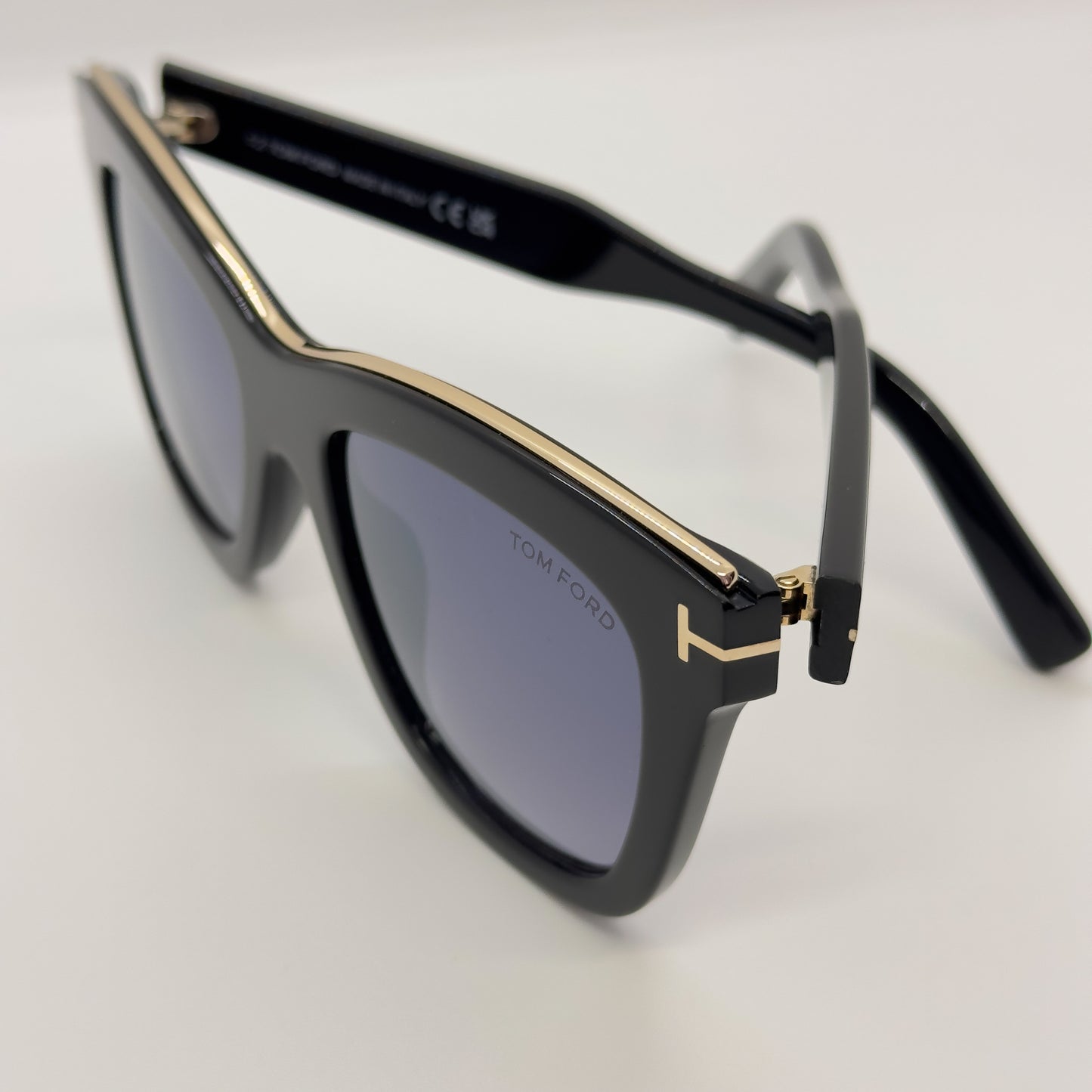 [TOM FORD]トムフォード サングラス TF685 Julie-02 01C ブラック UVカットレンズ